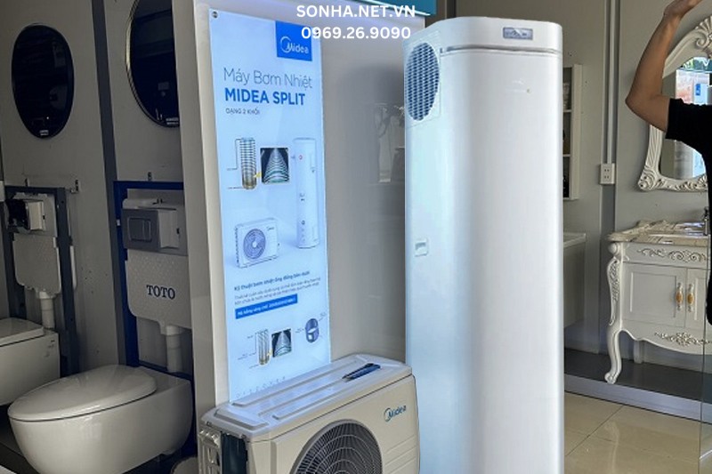 Lắp đặt máy bơm nhiệt nước nóng trung tâm Midea tại nhà khách hàng
