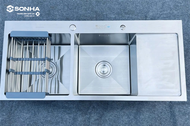 H&igrave;nh ảnh thực tế của chậu rửa ch&eacute;n Kagol K12050 201 2 hố 1 b&agrave;n