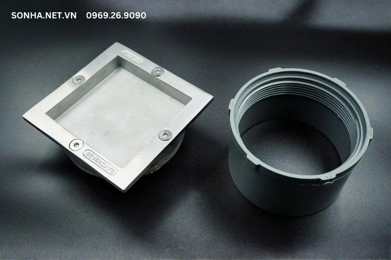 H&igrave;nh ảnh thực tế sản phẩm nắp chờ h&uacute;t bể phốt inox 304 ngăn m&ugrave;i